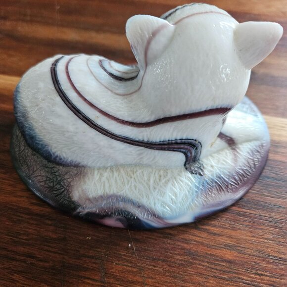 Westmorland slag glass milk and purple cat figurine - Picture 3 of 6